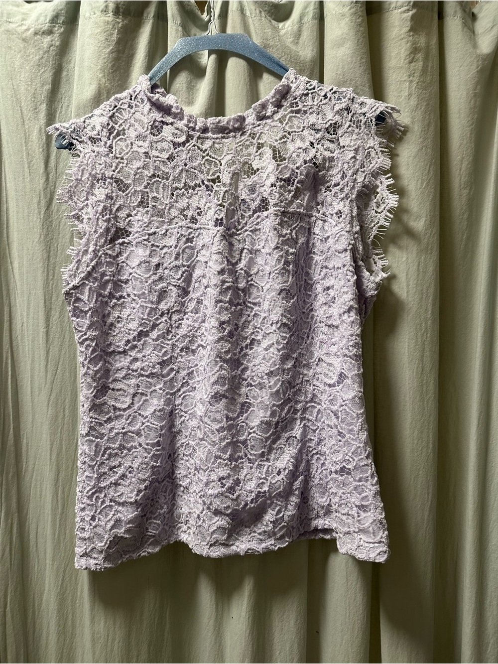 White House Black Market Lavender Lace Sleeveless Top
